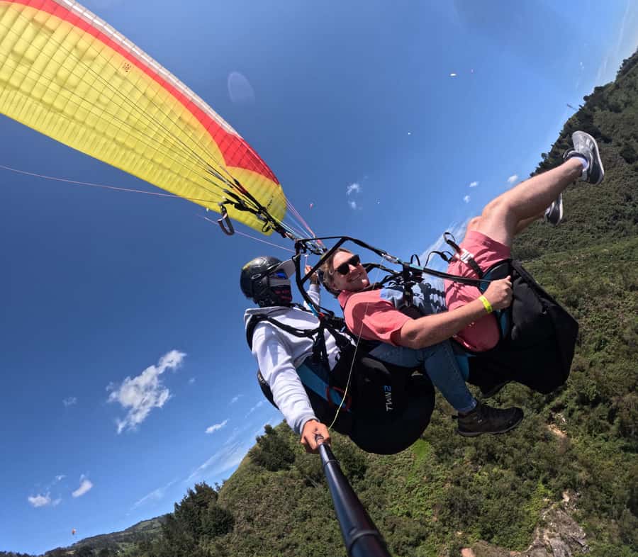 Medellin: Paragliding flight with GoPro photos and videos - What the available praise tells you