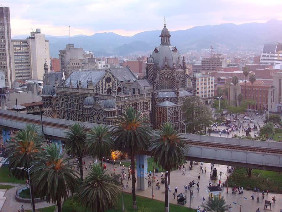 Medellin: Private City Tour - Carlos Gardel Monument: a compact stop with cultural meaning