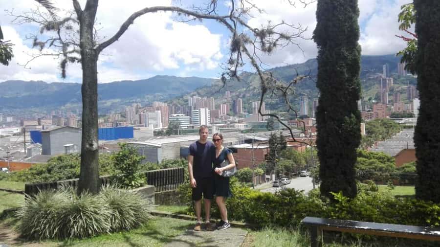 Medellín: Private Pablo Escobar and Comuna 13 Tour - Why this Medellín tour works better than a simple Escobar sightseeing trip