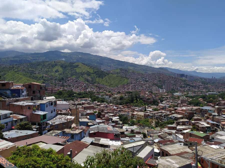 Medellín: Private Pablo Escobar and Comuna 13 Tour - Who will get the most from this experience
