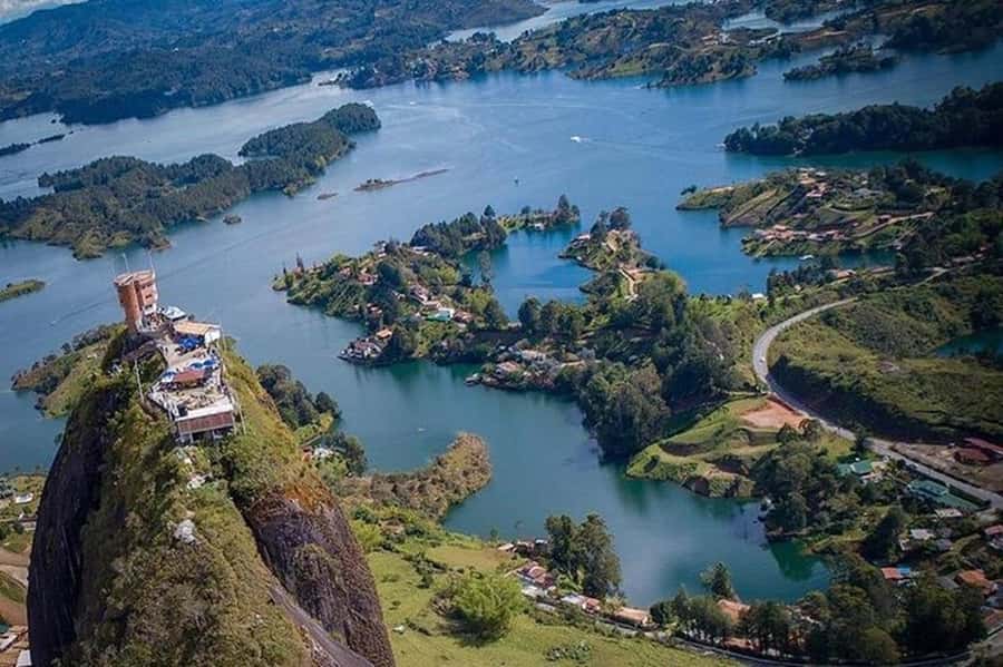 Medellín: Private Tour to Guatapé + Paragliding - Key points before you book