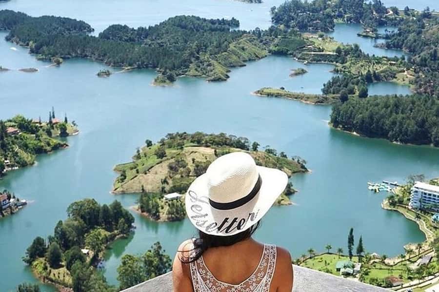 Medellín: Private Tour to Guatapé + Paragliding - Paragliding over the Andes