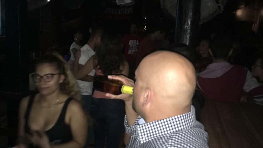 Medellín Pub Crawl Tour with Drinks - The practical rhythm of the evening