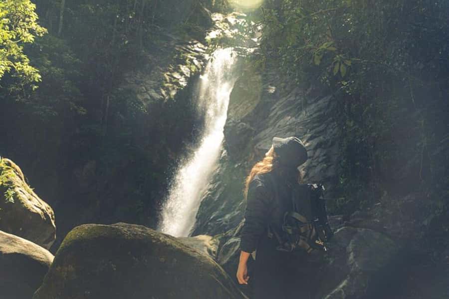 Medellín: Secret Waterfall Hike Tour with Snack and Coffee - Coffee, cheese sandwich, and banana