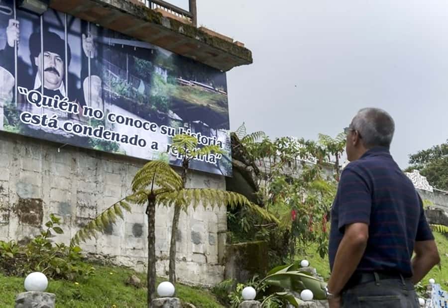 Medellín: The Real Pablo Escobar Tour - The Road to La Catedral and Monasterio Santa Gertrudis La Magna