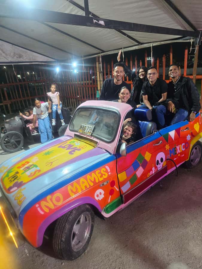 Medellin: Tour of viewpoints, selfie zone, adventure and dinner included. - Should you book this Medellín viewpoint tour?