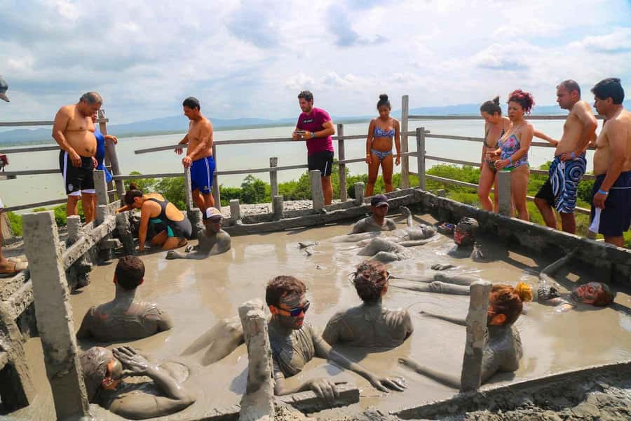 Medical mud volcano with lunch in Cartagena - Why Totumo makes a memorable day trip