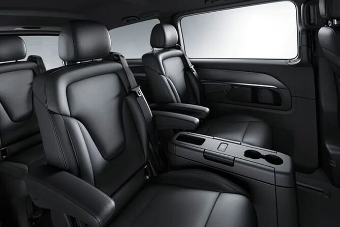 Minivan Departure Transfer from Bogota City to Bogota Airport BOG - The Mercedes V Class and group comfort