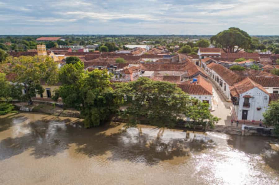 Mompox Caribbean Routes - Walking Through Mompox’s Colonial Core