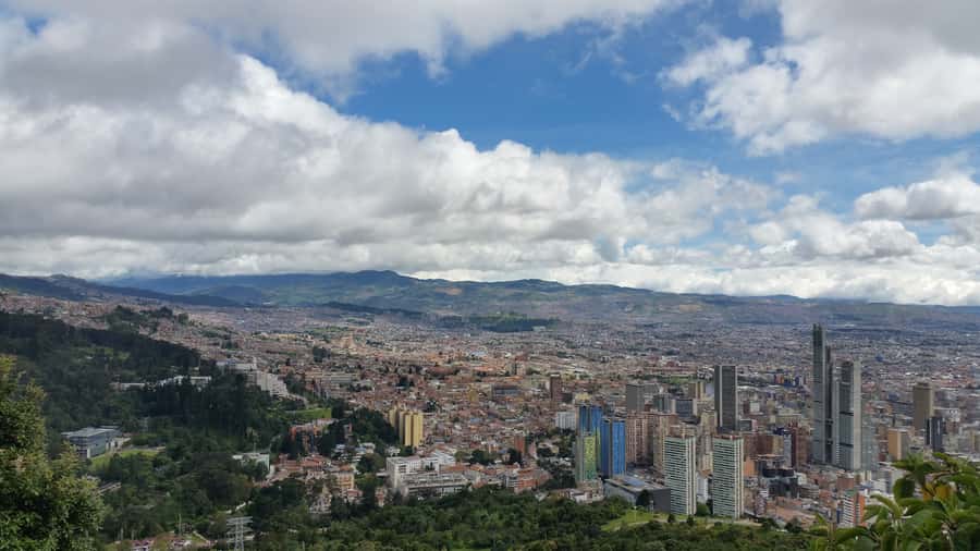 Monserrate Express tour 3 hrs - Reaching the 17th-century Monserrate Sanctuary