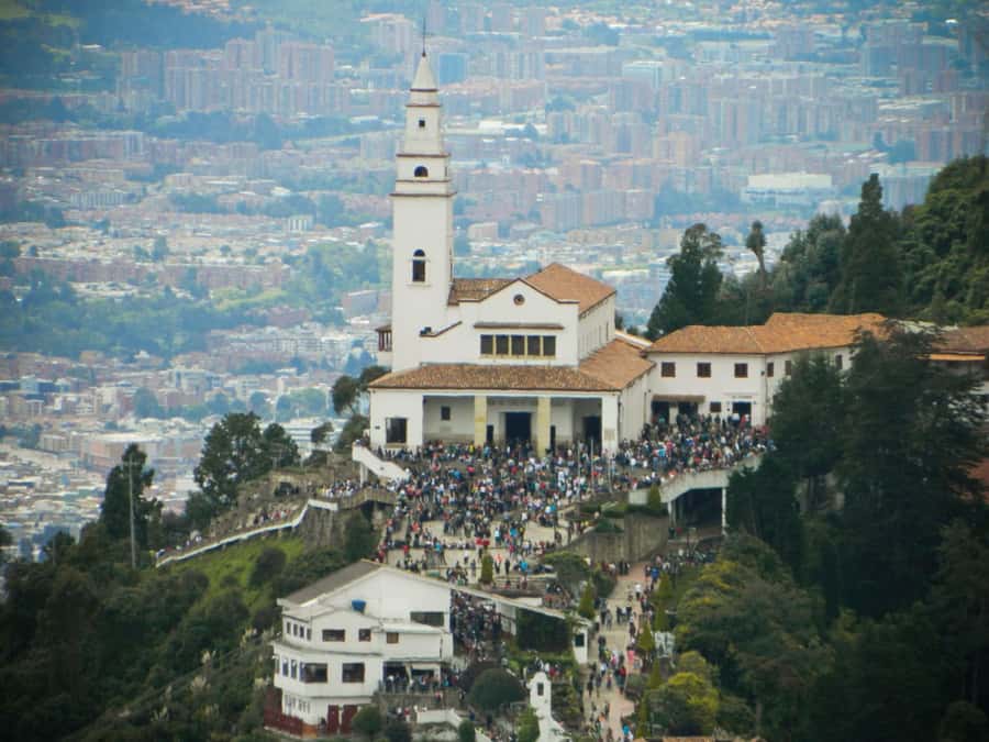 Monserrate + Gold Museum + Bolivar Square - Who should book this four-hour experience?