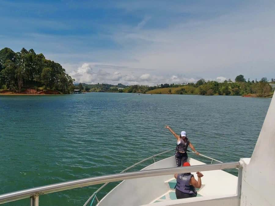 Motorcycle tour from Medellin to Guatape - Lunch with a view at the rock