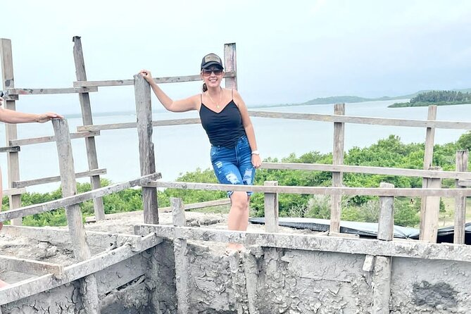 Mud Volcano and Day Trip in Hotel with Lunch - Service, language, and group size