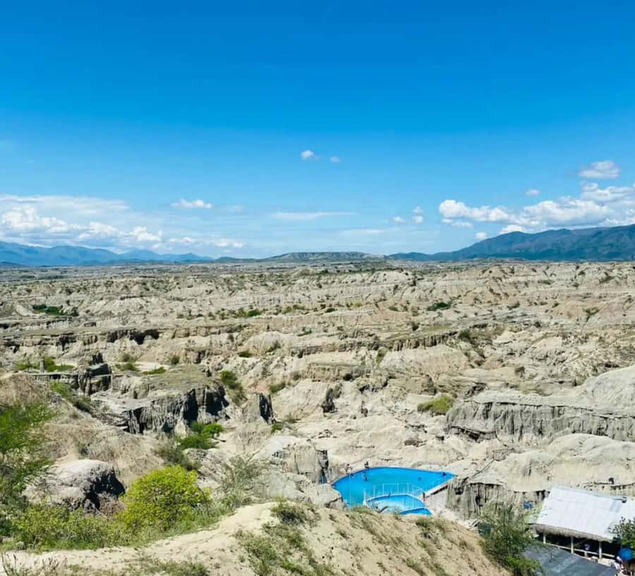 Neiva: Guided Day Trip to the Tatacoa Desert with Lunch - Starting in Neiva and reaching Villavieja