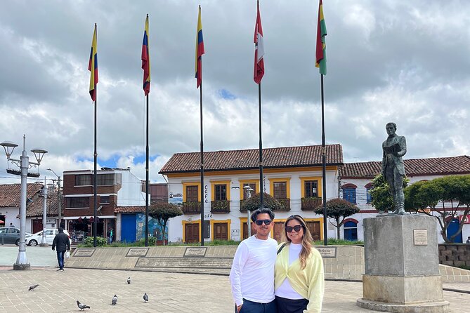 New & Cheapest ZIPAQUIRA & GUATAVITA LAKE Visit 5 Sites/PICKUP - The climb to Guatavita Lake at nearly 3,000 meters