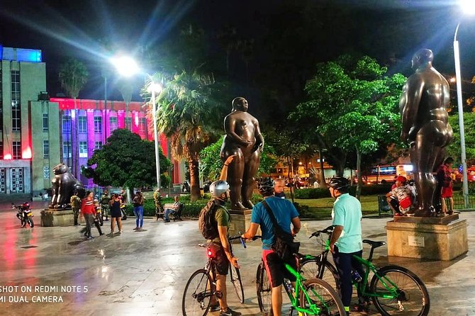 Night Bike Tour In Medellin, Typical Snacks, Beer and Spectacular Viewpoints - Starting in Laureles and reaching Conquistadores