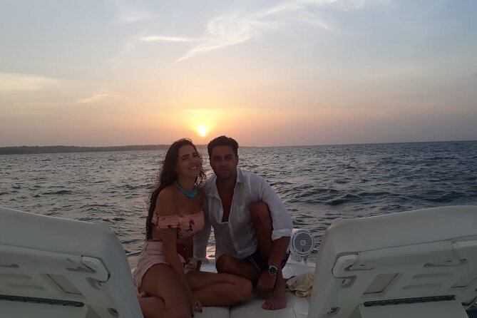 Night Boat Rental in Cartagena Bay - The best timing for your evening