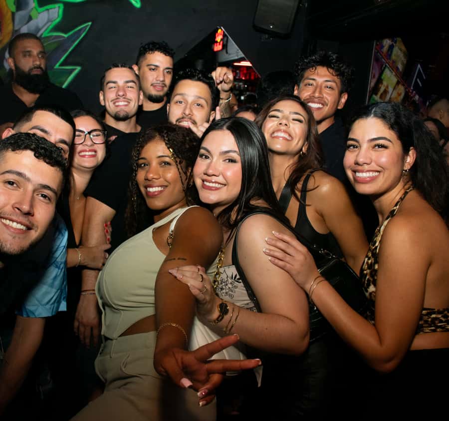 Nightlife Medellin, Rooftops, bars and Clubs - Key points to know before you book