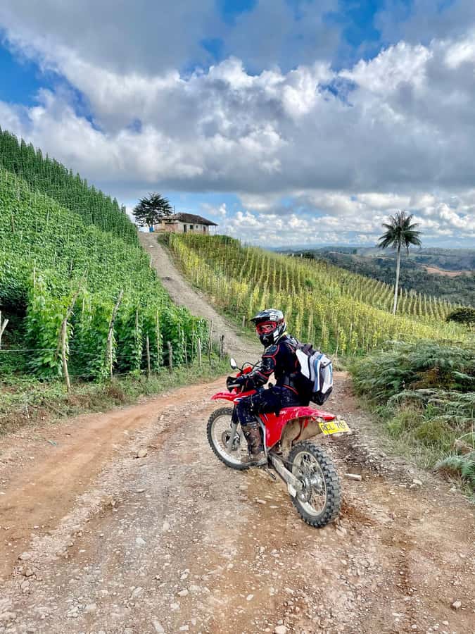 Off-road motorcycle adventure through the Medellín mountains - From El Poblado to the Guarne Hills
