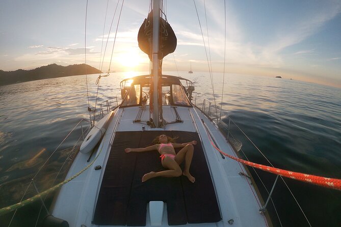 One amazing day in a private recent sailing boat in the Tayrona Park. The best sail trip from Santa Marta! - Snorkeling, paddleboarding, and time on the beach