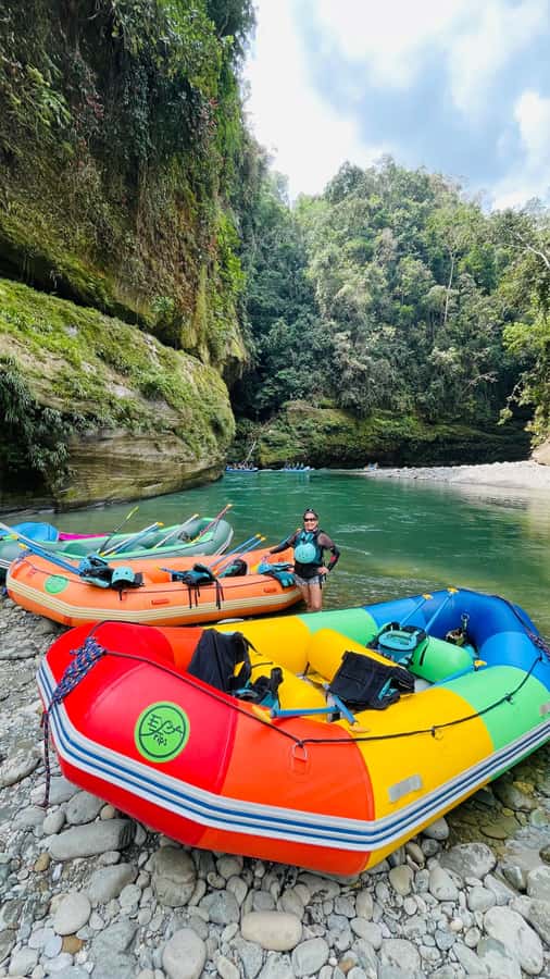 ONE DAY DVENTURE ON THE GUEJAR RIVER CANYON IN COLOMBIA - Waterfalls, Fairy Valley, and short hikes