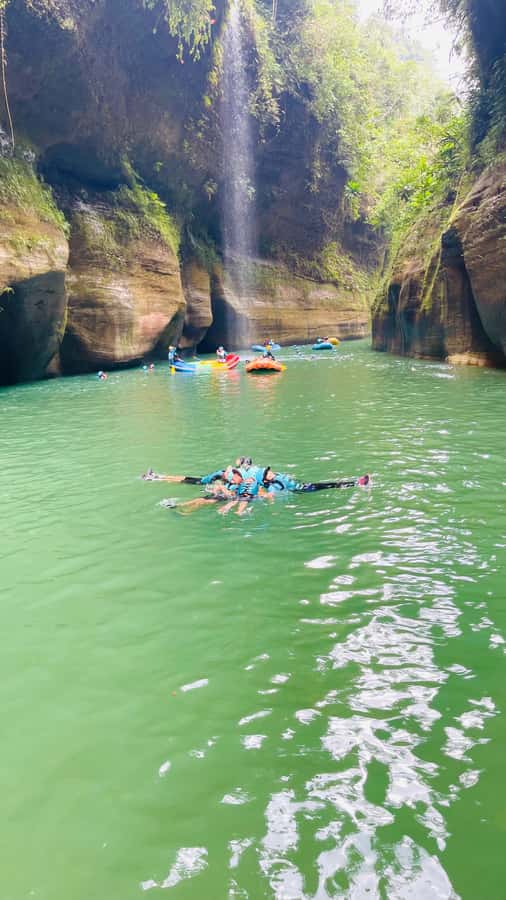 ONE DAY DVENTURE ON THE GUEJAR RIVER CANYON IN COLOMBIA - Meeting in Mesetas and starting with breakfast