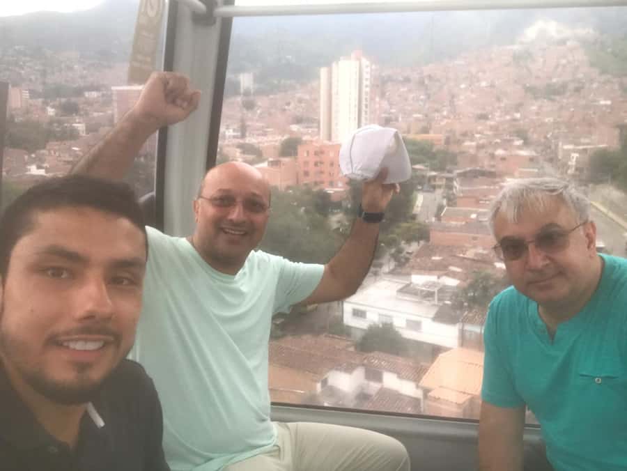 pablo, comuna 13 & cable car express tour - How the itinerary fits into four hours