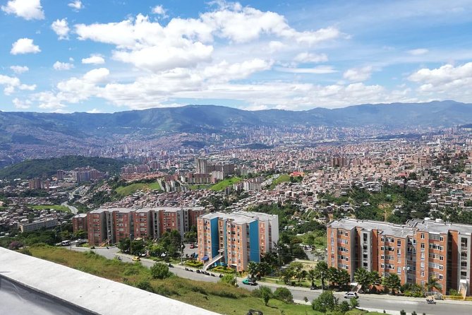 Pablo Escobar Tour And Comuna 13 - Two sides of Medellín in four hours