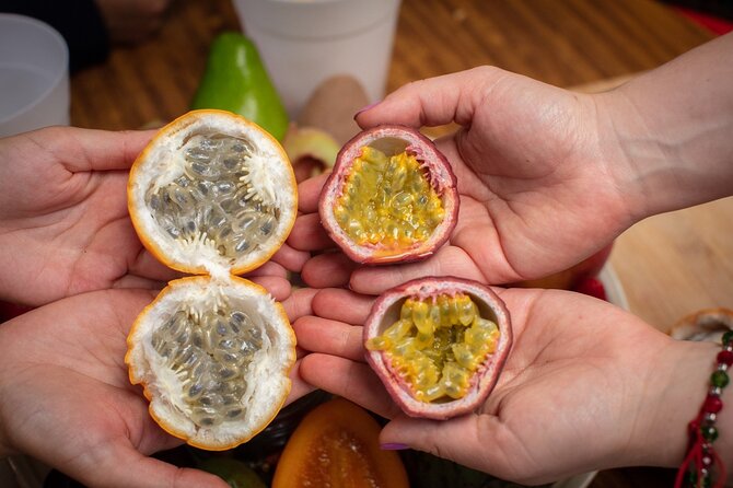 PALOQUEMAO MARKET FOOD TOUR. EXOTIC FRUIT. LOCAL SNACKS. /Min 2 pax - Starting at the fruit market on Avenida Ciudad de Lima