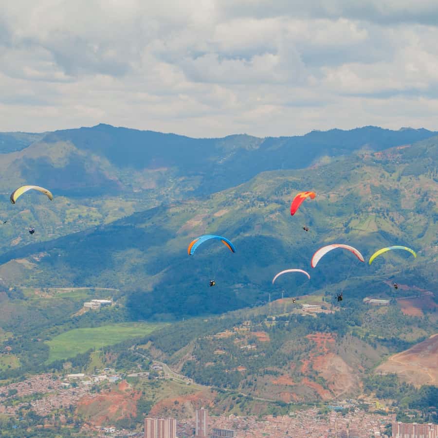 Paraglide over beautiful Medellin - What the Small Group Changes