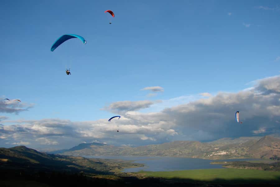 Paragliding Activity with Transfers from Bogota - Preparing for a 20-minute tandem flight