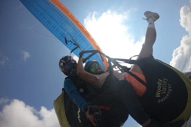 Paragliding experience in the Chicamocha Grand Canyon - Flying above the Chicamocha Canyon