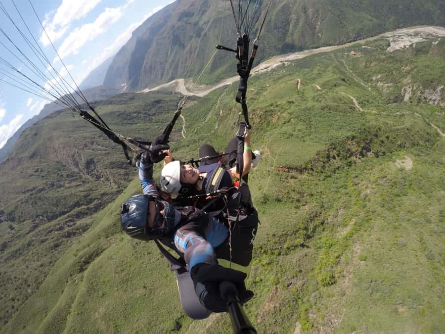 Paragliding in Cañon del Chicamocha - The private pickup from Barichara