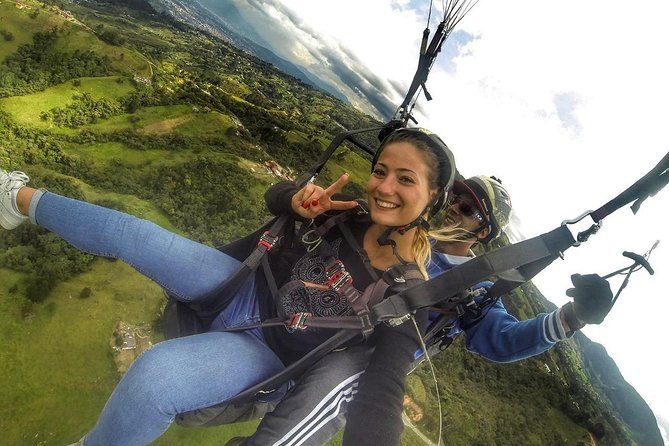 Paragliding in Medellin Includes GoPro and Pick up & Drop off - What the three-hour outing actually feels like