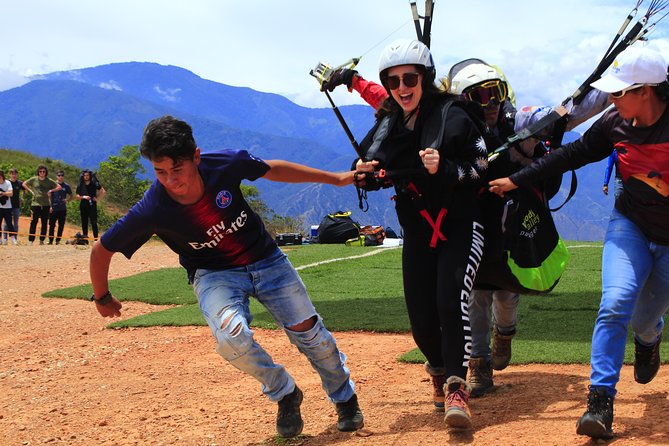 Paragliding in the grand canyon of chicamocha - Photos, Video, and the Real Cost
