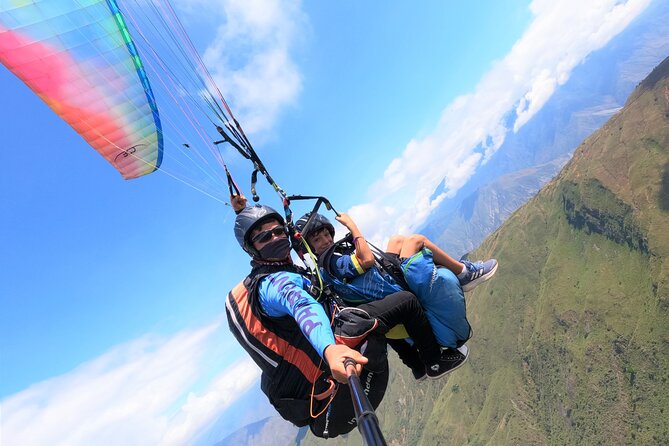 Paragliding in the grand canyon of chicamocha - Twenty to Twenty-Five Minutes in the Air