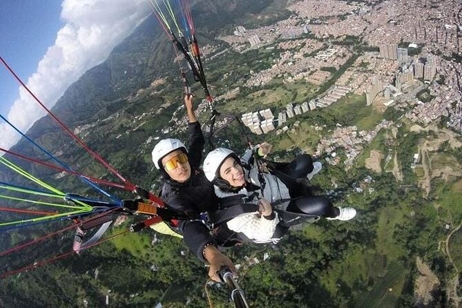 Paragliding over Medellin with HD Video and Pickup - The 10:00 AM pickup and ride to San Félix