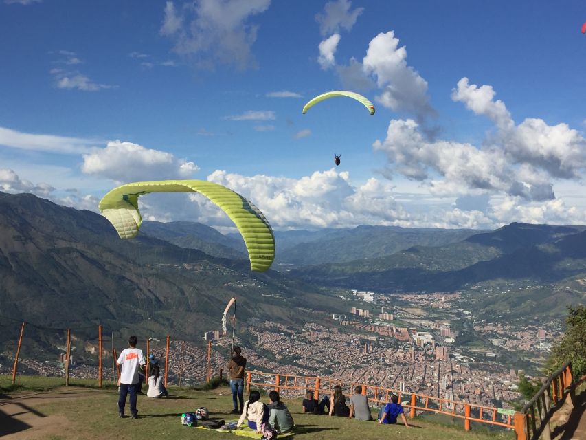 Paragliding the Andes from Medellín - Private touring keeps the day simple