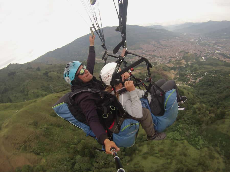 Paragliding Trip with Certified Pilots + Transportation - Key points to know before booking