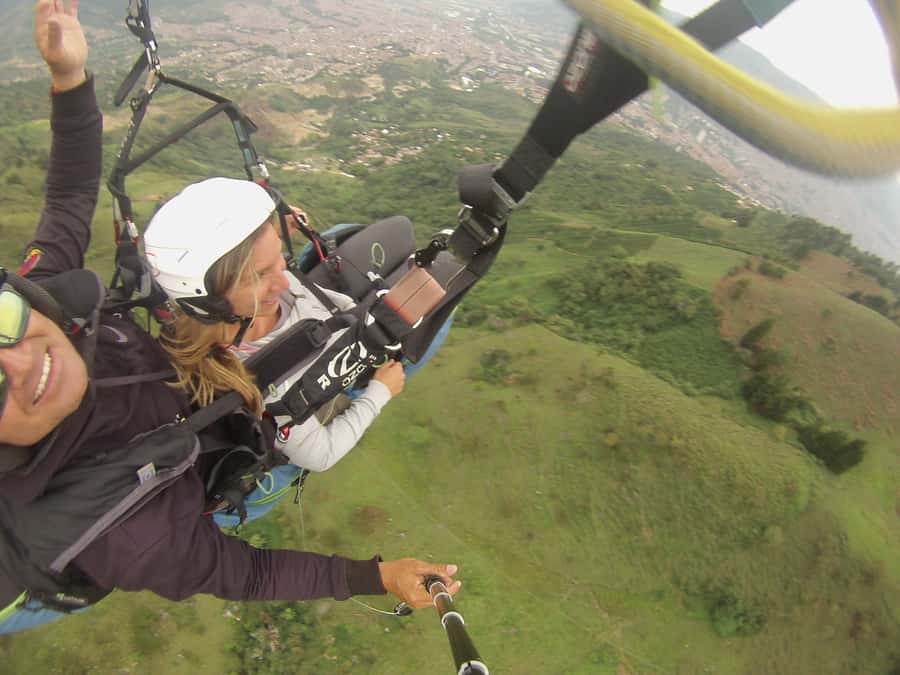 Paragliding Trip with Certified Pilots + Transportation - Leaving Medellín for the Antioquia hills