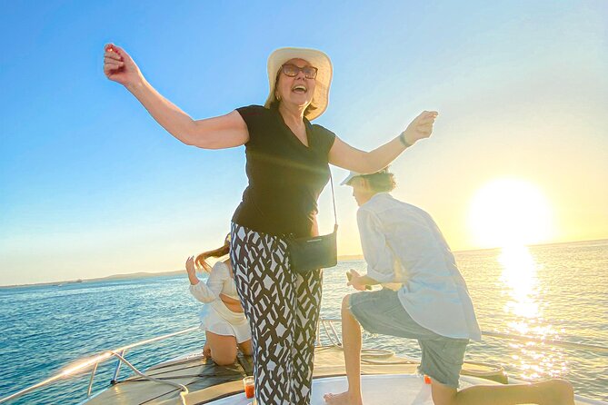 Party Boat in Cartagena Bay with Nightclub Ticket - Who will enjoy this night most?