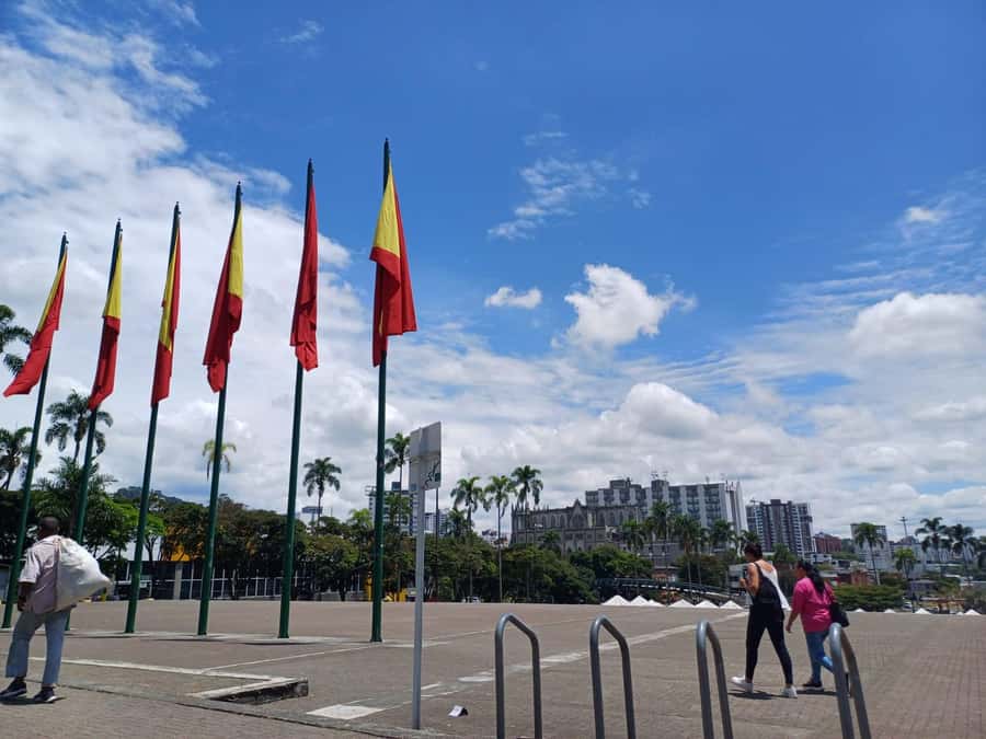 PEREIRA: PRIVATE TOUR OF MAIN SQUARES, HISTORICAL SITES + LOOKOUT POINT - Key points at a glance