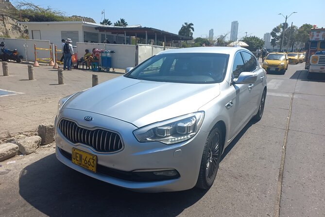 Private Airport Transfer to Hotel or viceversa - The 15 to 25 minute ride to your hotel