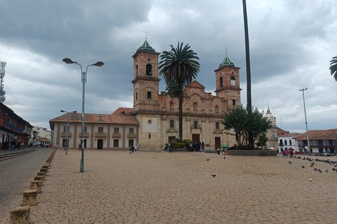 Private and exclusive tour Sal Zipaquirá Cathedral and coffee tasting - From Bogotá pickup to Zipaquirá