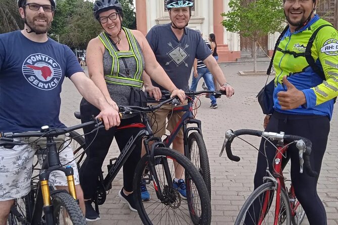 Private Bike Tour of Barranquilla - Baseball, soccer, and basketball reveal Barranquilla’s sporting side