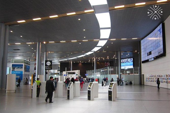 Private Bogota Airport - Hotel Transfer: Safe, Fast, and Reliable - Who will find this most useful?