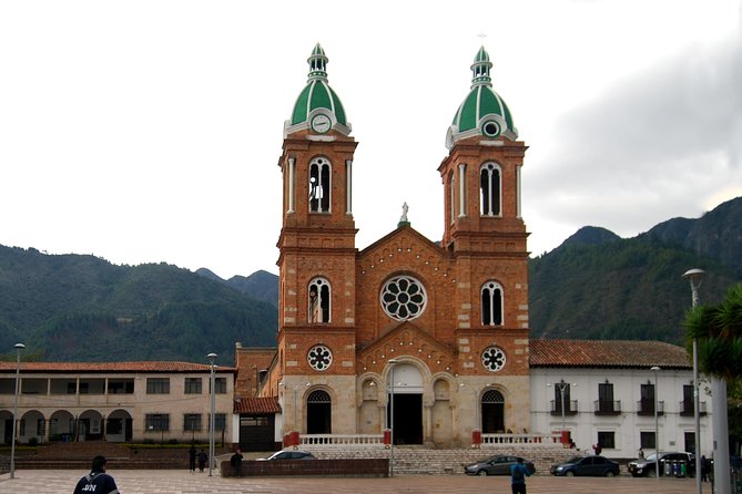 Private Day Trip to Traditional Towns Around Bogotá (9 Hrs.) - Key points to know before booking