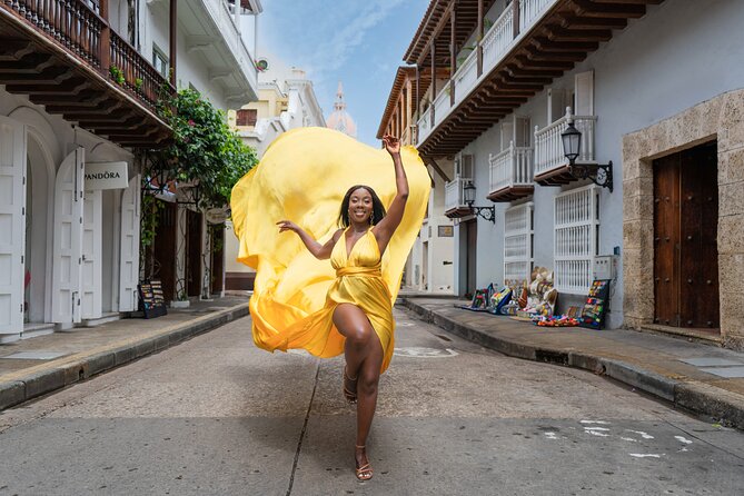 Private Flying Dress Photoshoot in Cartagena - Weather, timing, and practical planning