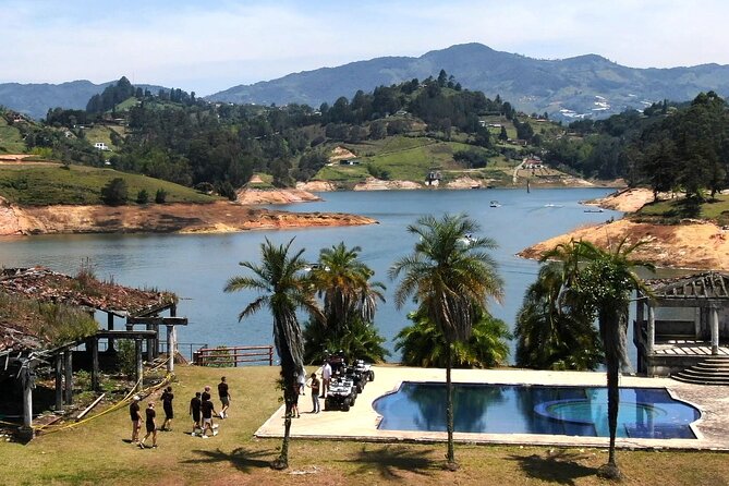 (Private Guatapé) Mansion Pablo Escobar+Paintball+Cuatrimoto+Boat - Why this private Guatapé day works