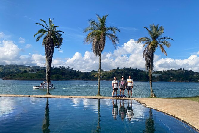 (Private Guatapé) Mansion Pablo Escobar+Paintball+Cuatrimoto+Boat - Marinilla’s 40-minute animal farm visit